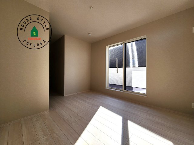 福岡市西区小戸3丁目第1-3棟（3号棟）　の寝室|主寝室には収納力に優れたクローゼットがありますので、お部屋もすっきり片付きます。