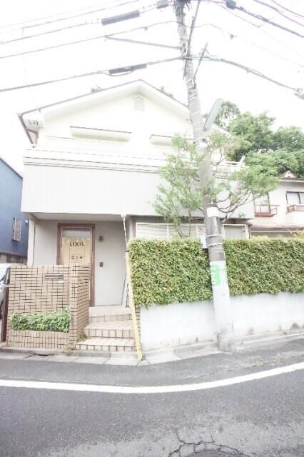 等々力戸建の外観