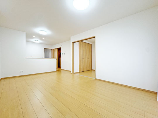 多賀城市新田17番の居間・リビング