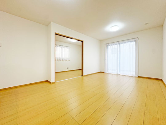 多賀城市新田17番の洋室