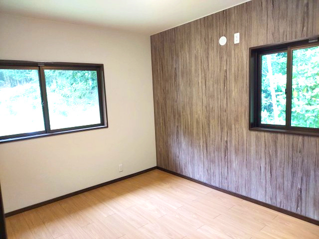 売中古戸建　静岡市葵区北の洋室