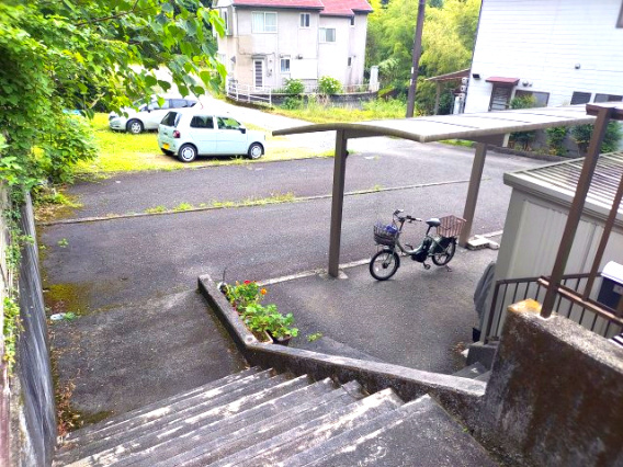 売中古戸建　静岡市葵区北のその他|敷地は高くなっているので、道路からの視線が気になりにくい！