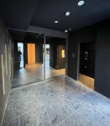 オープンブルーム入谷Ｅａｓｔのエントランス