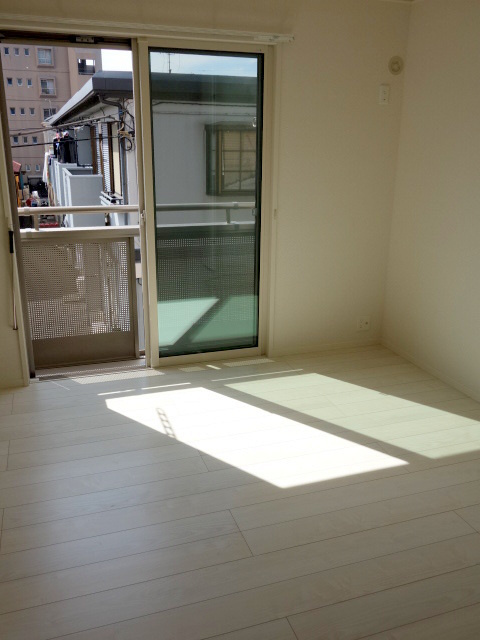 Residence Rose・Kの居間・リビング