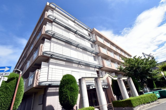 ユニテソリステ津門川