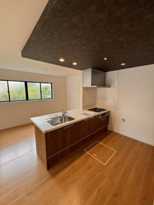 【キッチン】 | Terrechez尾張旭市平子町2期全1棟【仲介手数料無料　城山小　旭中】 | 今すぐのご案内可能です！→  0120-336-922　までお気軽にお問い合わせください。