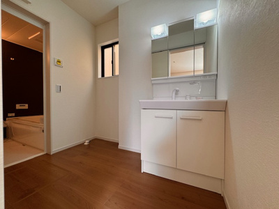 【独立洗面台】 | Terrechez瀬戸市平町１期【仲介手数料無料　郊範小　南山中】 | LINEから簡単お問合せ可能！
友達検索で@nqk7328tです！。