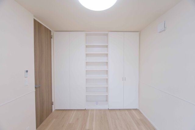 マリンハイツ北の洋室