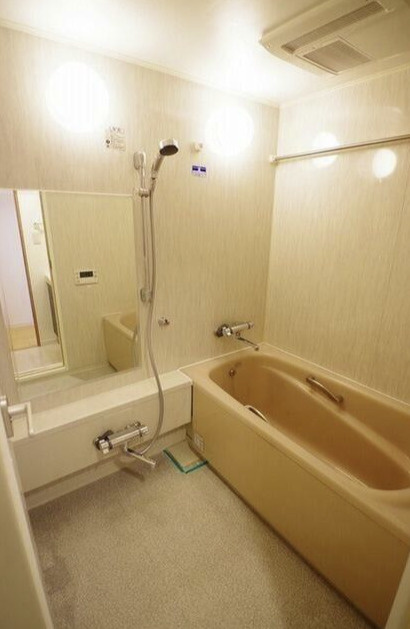 エスバイエル代々木西原の浴室