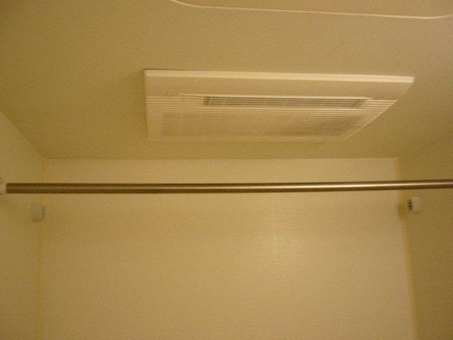 キャトル・セゾンの設備|浴室乾燥機