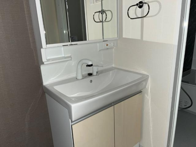 富山市北代新築アパートの洗面所|洗髪洗面化粧台（イメージ）