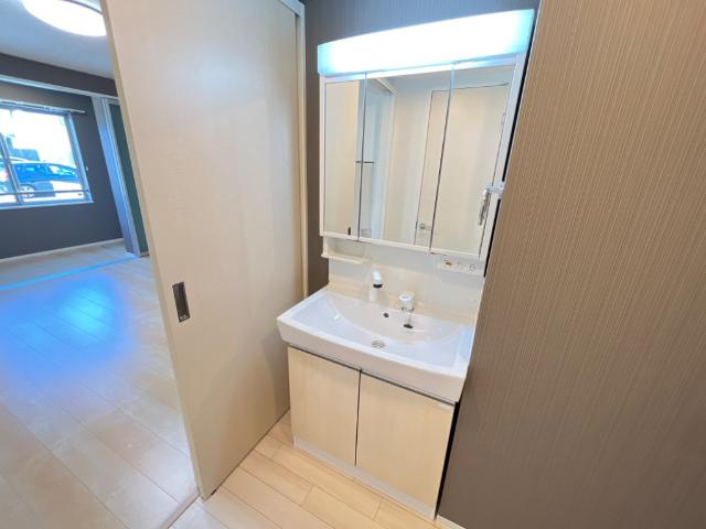富山市北代新築アパートの洗面所|洗面台（イメージ）