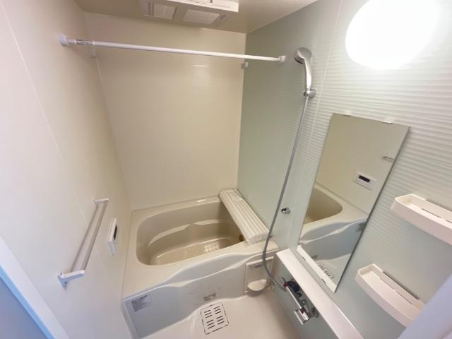 アンジュ  オー（Ａnge　eau）の浴室|バス