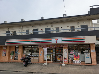 セブンイレブン横浜鉄町店　800ｍ