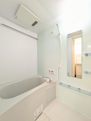 独立設計・乾燥機能付で便利な浴室♪