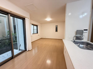 【居間・リビング】