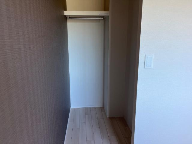 富山市北代新築アパートの収納|洋室収納（イメージ）