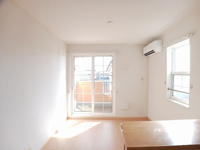 リヴァンスＢの居間・リビング|ゆったり過ごせるリビングです