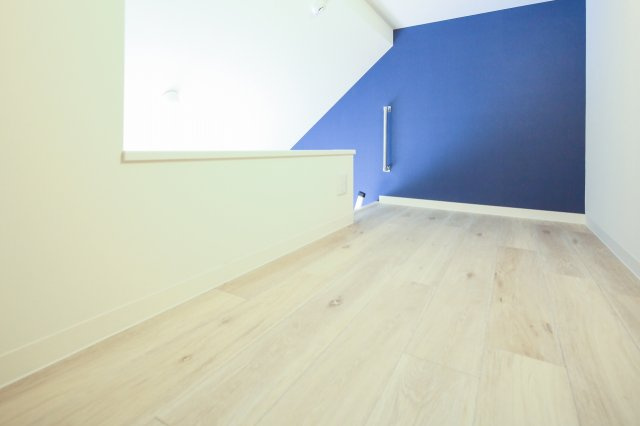 わんにゃんハウス国分寺の洋室|ロフト付きのお部屋。寝室や物置きに使えそうですね。