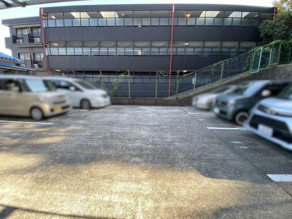 【駐車場】 | メゾンドール朝霧