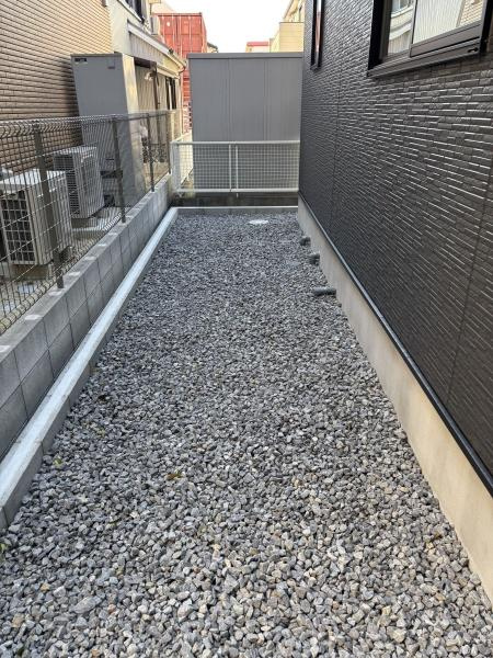 岡崎市六名南1期　全1棟・1号棟の庭|草花で飾れるお庭。
