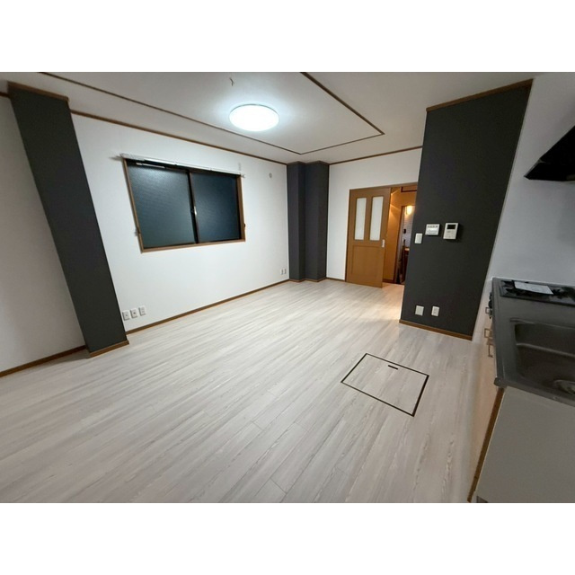 FLAT474ビルの居間・リビング