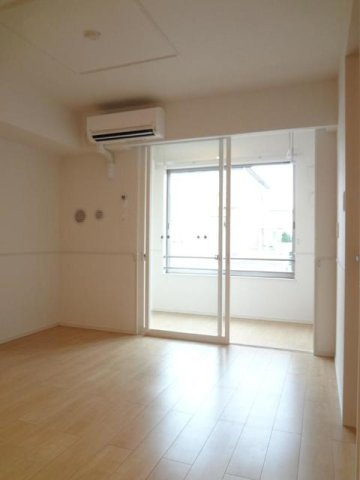 ドット　ガジュマル　Ａの居間・リビング