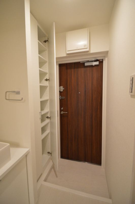 【玄関】 | ソサエティ桜新町