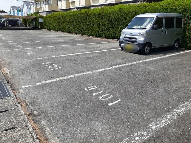 メゾン高野Ｂの駐車場
