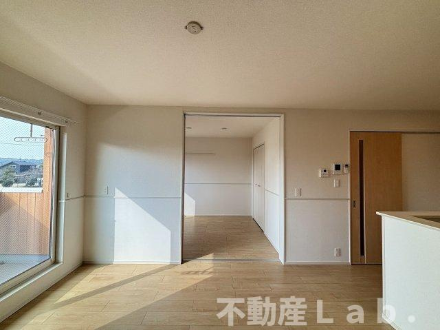 エミネンスヴィラⅠの居間・リビング