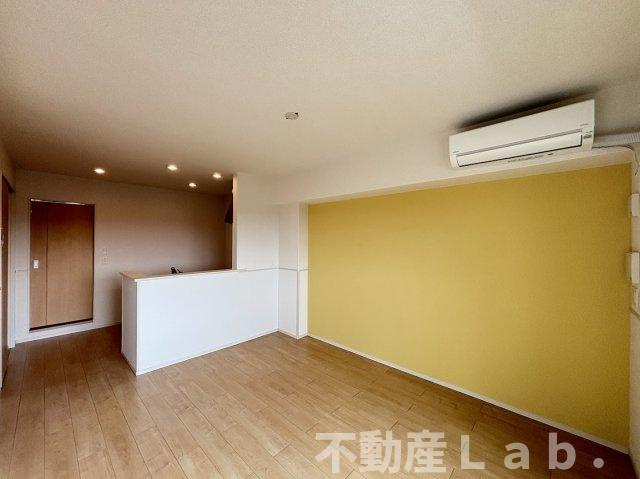 エミネンスヴィラⅠの居間・リビング