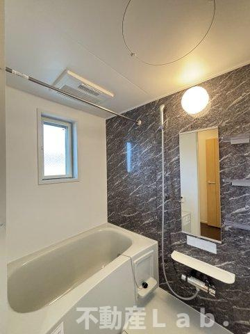 エミネンスヴィラⅠの浴室