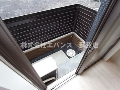 【バルコニー】 | シェモア | 落ち着いた時間を過ごせるバルコニーです