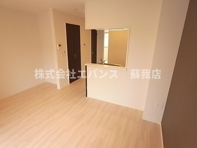 【洋室】 | シェモア | コンパクトで使いやすい洋室です