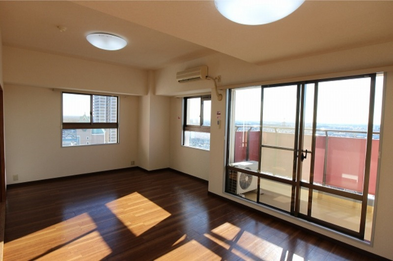 スカイプラザ・ユーカリが丘・サウスタワーの居間・リビング|リビング