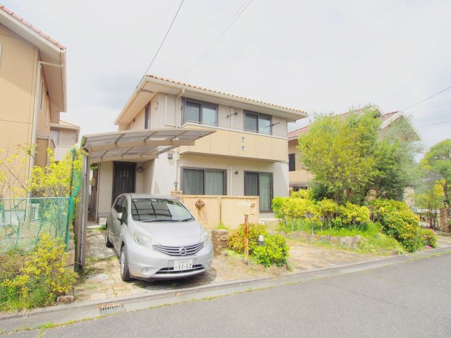 広島市安芸区瀬野西５丁目の一戸建て