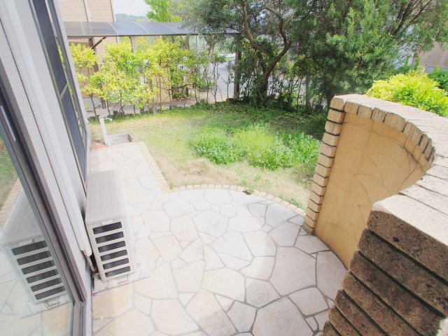 広島市安芸区瀬野西５丁目の一戸建ての庭