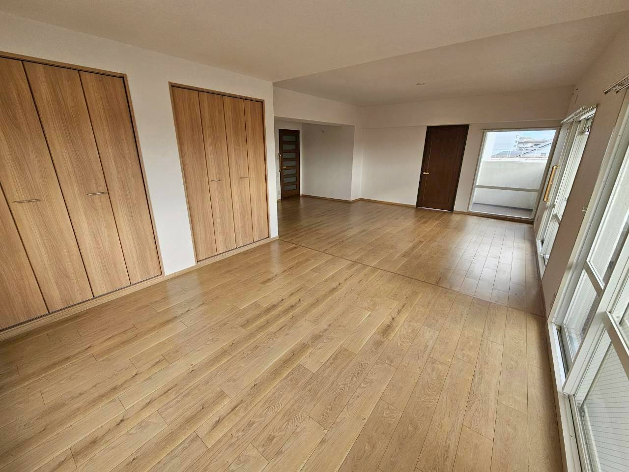 ハイツ住吉川公園の居間・リビング