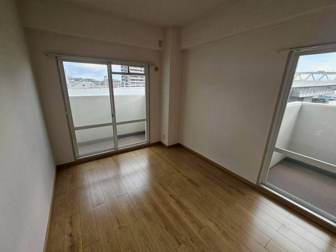 ハイツ住吉川公園の居間・リビング