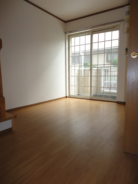 エクセレントタイムⅢの居間・リビング