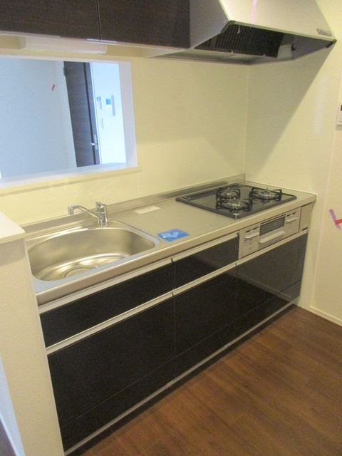 グランディ　Ｉｃｈｉｋａｗａのキッチン|★グリル付きガス３口システムキッチン★