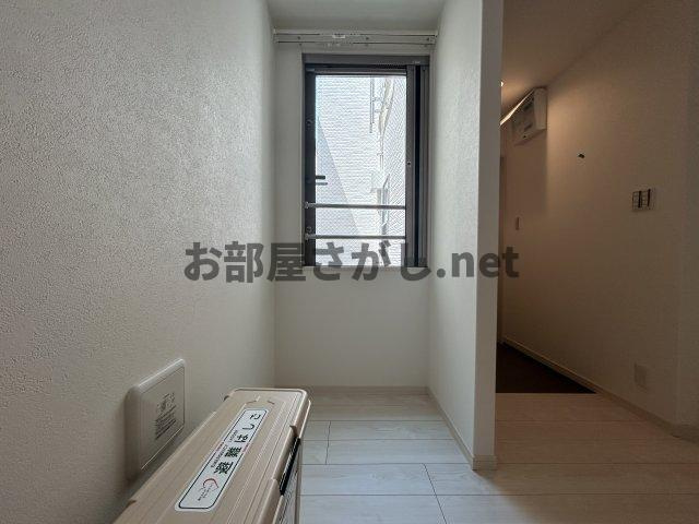 バズ西台Ⅱの居間・リビング