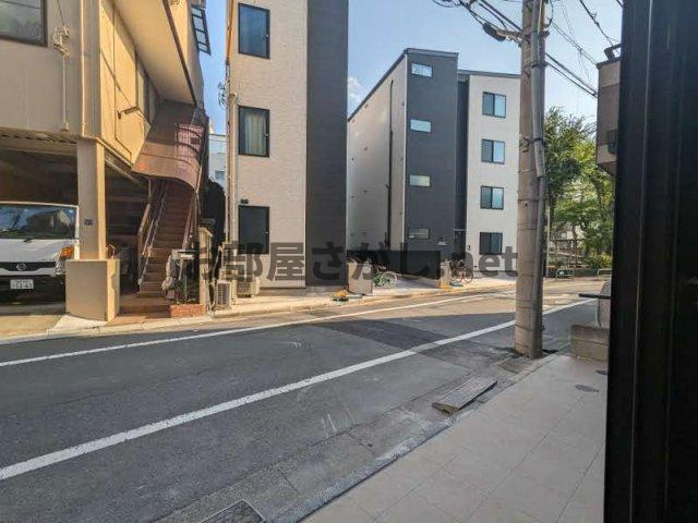 ブランドール坂下三丁目の駐車場