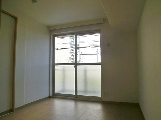 グランデールのその他|5.2帖の洋室です。