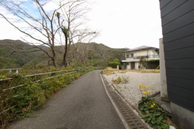 加賀野井2丁目　新築戸建　の前面道路含む現地写真