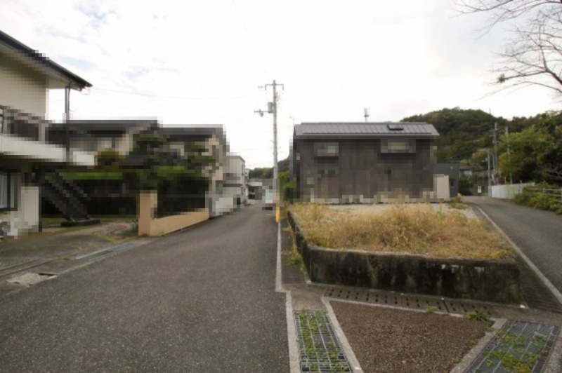 加賀野井2丁目　新築戸建　の前面道路含む現地写真|南西側　幅4.0ｍ