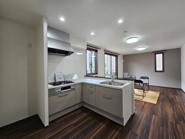 瑞浪市学園台２丁目のキッチン|リビング