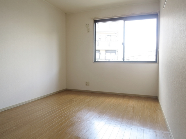 チェリーハウスの居間・リビング|快適に過ごせる洋室です。