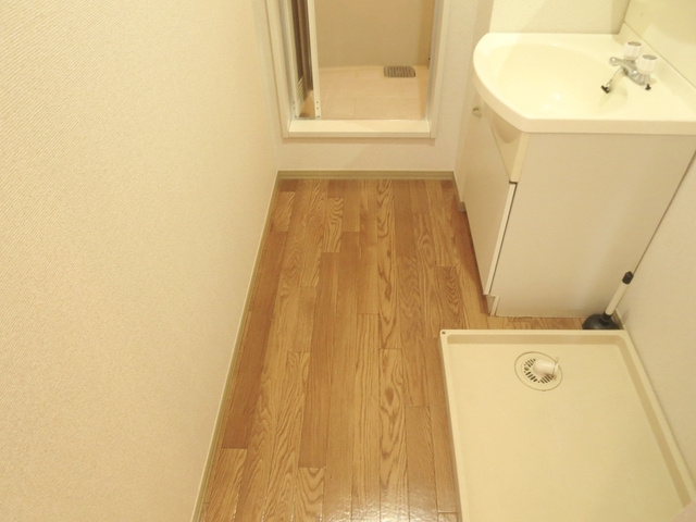 チェリーハウスのその他|脱衣所兼洗濯機置き場です♪