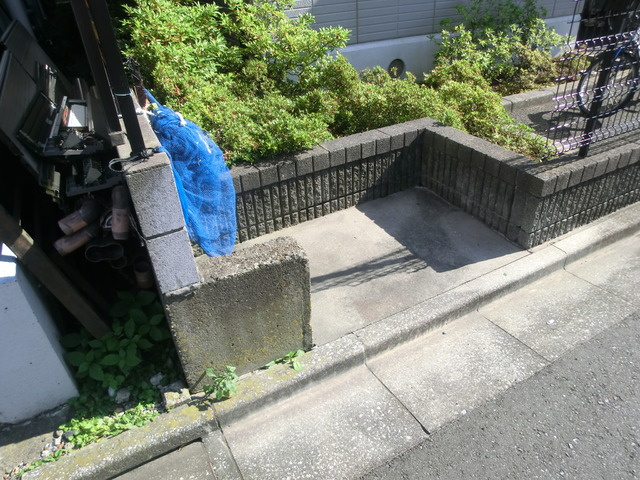 チェリーハウスのその他共用部分|敷地内ゴミ置き場。